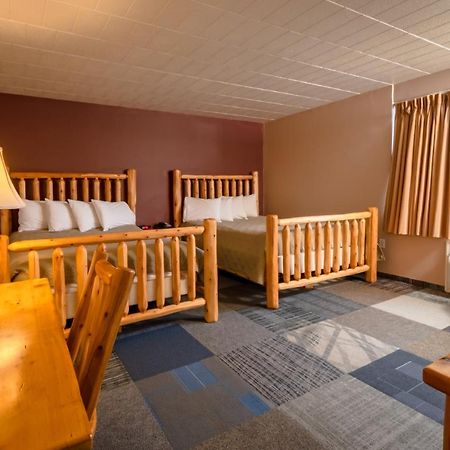 Candlestone Golf And Resort Belding Exterior foto